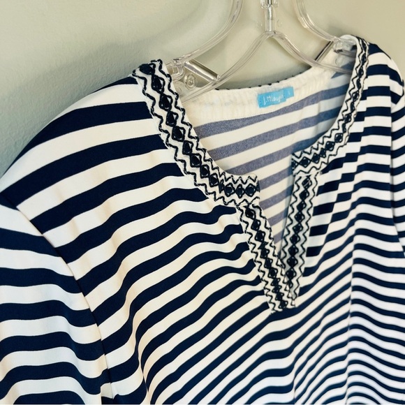 J. McLaughlin Navy Stripe V-neck 3/4 Sleeve Stretchy Blouse - Picture 7 of 8